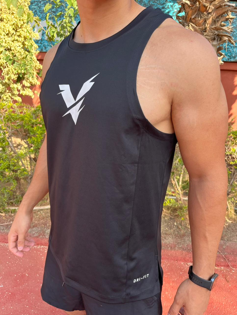 T-shirt sleeveless black